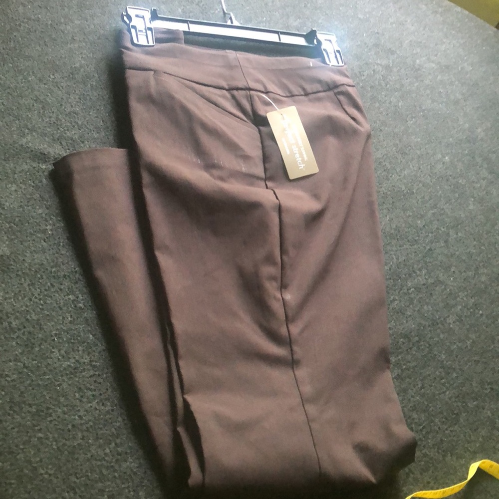 Fabulously Slimming Perfect Stretch By Chico’s size 1.5 Pants - Picture 4 of 9